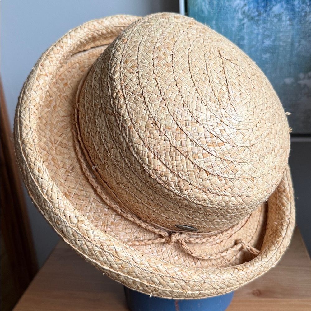 Vintage Liz Claiborne Straw Bowler Rolled Brim Hat Tan With Metal LC Brand Tag - Picture 5 of 17